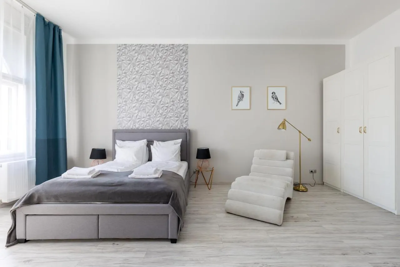 Designer Apartment On The Budapest Broadway W 2Br, Ac And Panorama Balcony 0*,  Hungary